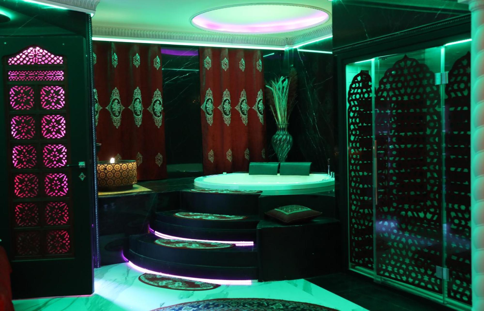 Sheherazade Lyon Bagian luar foto